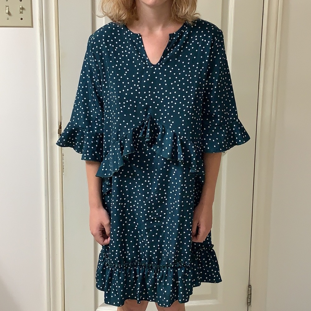🌷3 for $25🌷Unbranded, US S, Green & White Polka Dot 3/4 Sleeve Ruffle Dress